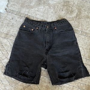 Levi’s 512 distressed black shorts